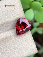 2.95 Carats Natural Rhodolite Garnet Gemstone Tanzania - Front View 1