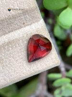 2.95 Carats Natural Rhodolite Garnet Gemstone Tanzania - Back View 2