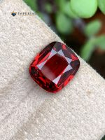 3.00 Carats Natural Rhodolite Garnet Gemstone Tanzania - Front View 1