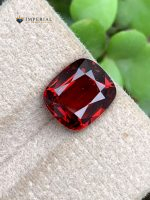 3.00 Carats Natural Rhodolite Garnet Gemstone Tanzania - Front View 2