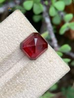 4.60 Carats Natural Rhodolite Garnet Gemstone Tanzania - Back View 1