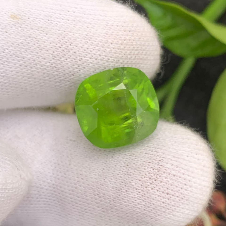 14.50 ct Natural Peridot Pakistan Loose Gemstone1 14.50 ct Natural Peridot Pakistan Loose Gemstone