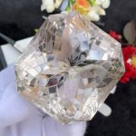 955.60 ct Natural Quartz Pakistan Collector Gemstone