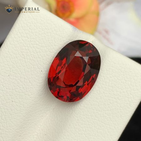 6.43 Ct AIG Certified Natural Malaya Garnet Oval Gemstone