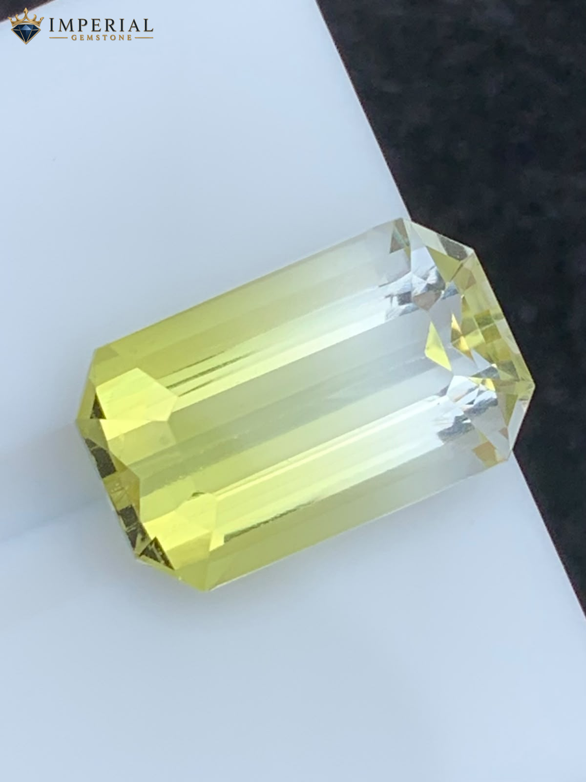 8.65 Carat Natural Bi-Color Lemon Quartz Brazil 8.65 Carat Natural Bi-Color Lemon Quartz Brazil