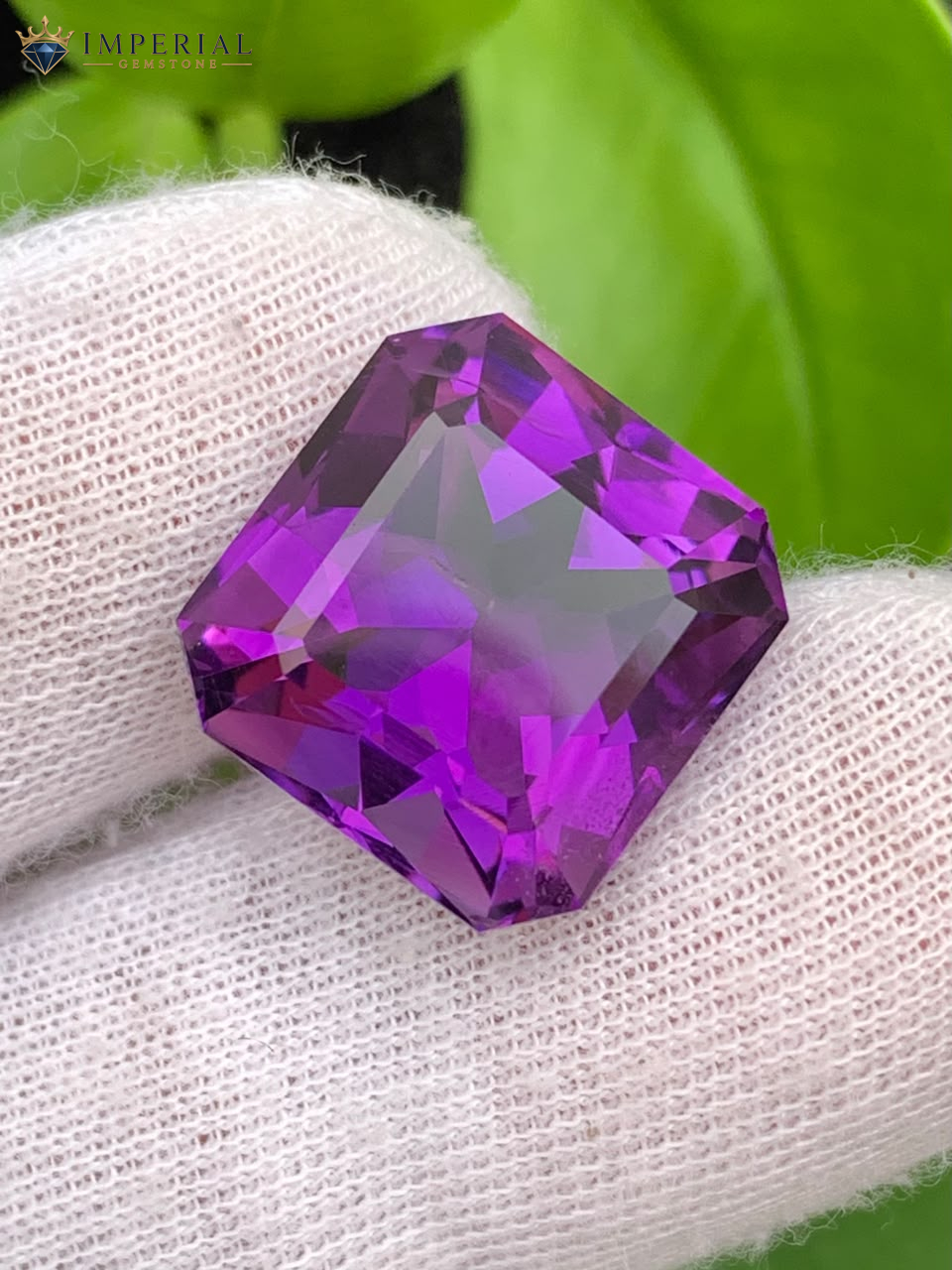 14.40 Carat Natural Amethyst Asscher Cut VS1 from Brazil 14.40 Carat Natural Amethyst Asscher Cut VS1 from Brazil