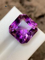 15.25 Carats Natural Amethyst Asscher Cut VVS1 from Brazil