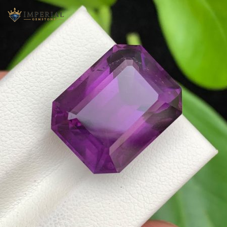 15.80 Carats Natural Amethyst Emerald Step Cut SI1 Brazil
