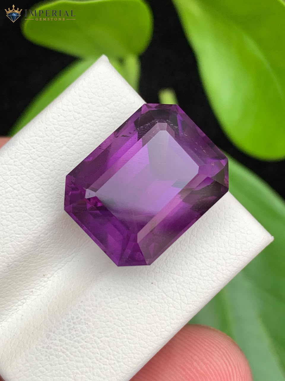 15.80 Carats Natural Amethyst Emerald Step Cut SI1 Brazil 15.80 Carats Natural Amethyst Emerald Step Cut SI1 Brazil