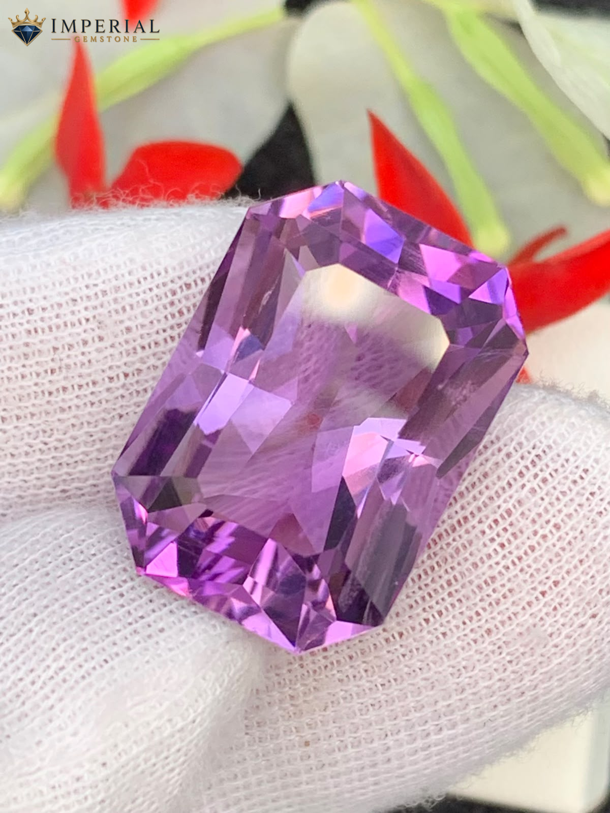 19.70 Carats Natural Amethyst Emerald Step Cut VVS2 Brazil 19.70 Carats Natural Amethyst Emerald Step Cut VVS2 Brazil