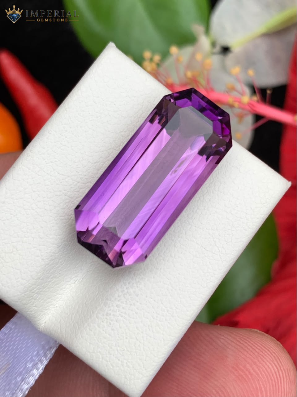 19.80 Carat Natural Amethyst Emerald Step Cut VVS2 Brazil 19.80 Carat Natural Amethyst Emerald Step Cut VVS2 Brazil
