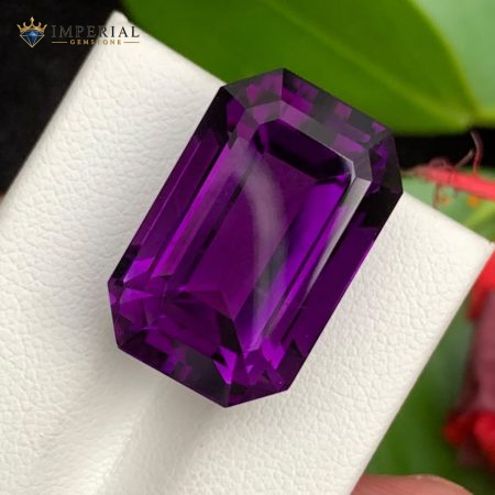 22.80 Carats Natural Amethyst Emerald Step Cut VVS2 Brazil