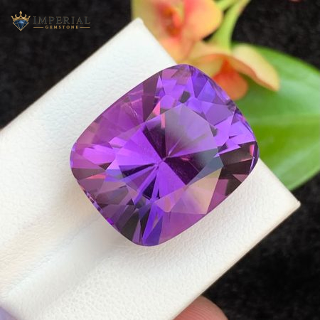 25.20 Carats Natural Amethyst Cushion Cut VVS1 from Brazil
