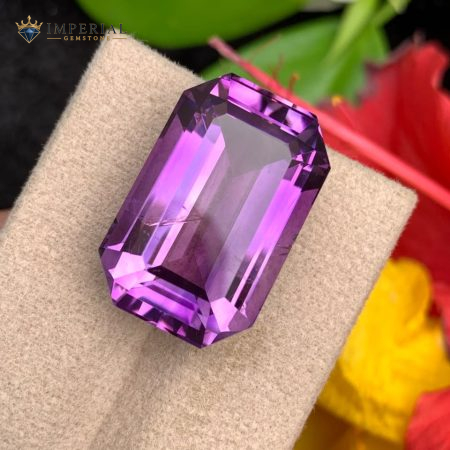 25.30 Carats Natural Amethyst Emerald Step Cut VS2 Brazil