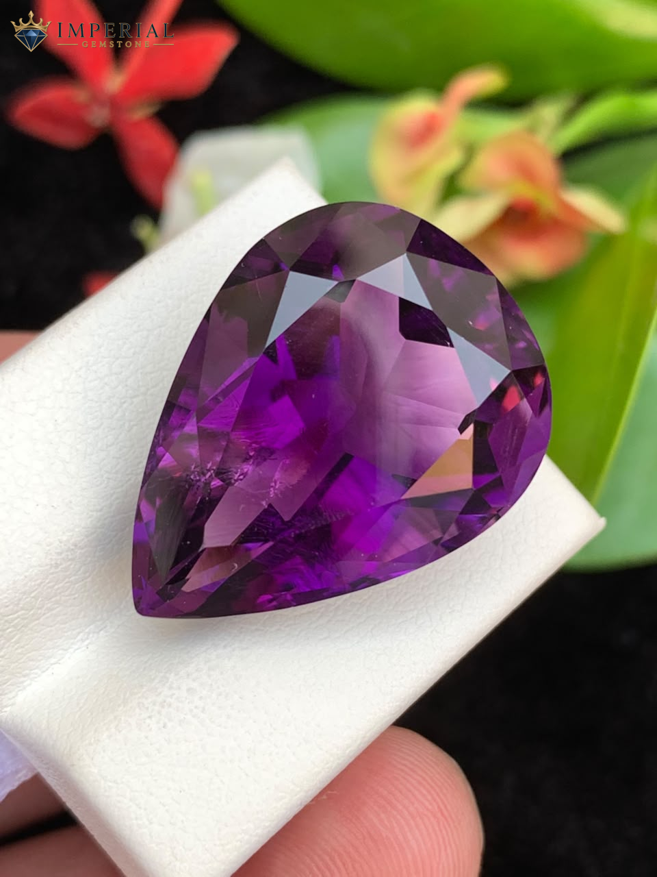 34.50 Carats Natural Amethyst Pear Shape VVS2 from Brazil 34.50 Carats Natural Amethyst Pear Shape VVS2 from Brazil