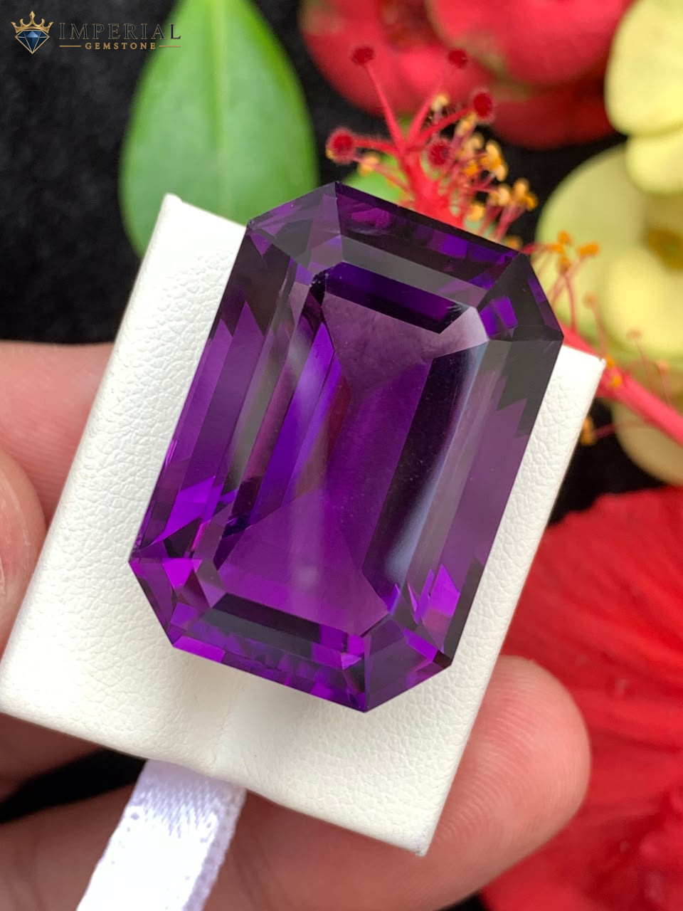 56.40 Carat Natural Amethyst Emerald Cut Flawless Brazil 56.40 Carat Natural Amethyst Emerald Cut Flawless Brazil
