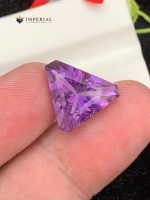 7.60 Carats Natural Amethyst Trillion Cut VS1 from Brazil