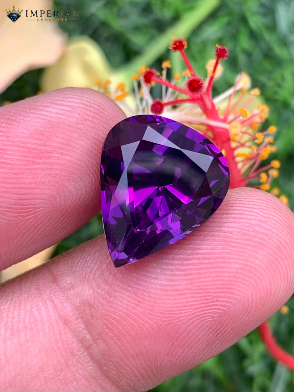 8.90 Carat Natural Amethyst Pear Shape VVS2 Brazil 8.90 Carat Natural Amethyst Pear Shape VVS2 Brazil