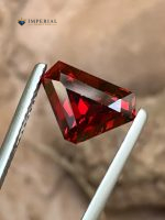 3.05 ct Natural Malaya Garnet Trillion Shape Tanzania - Video