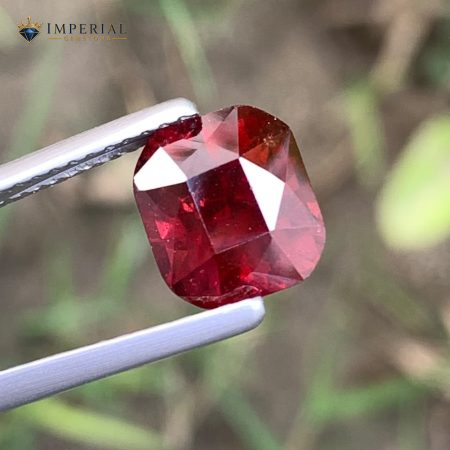 3.50 Carat Natural Rhodolite Garnet Cushion Cut VS1 Tanzania - Main View