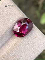 3.60 Carat Natural Rhodolite Garnet Oval Cut VS1 Tanzania - Main View