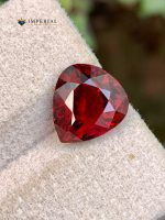 3.65 Carat Natural Rhodolite Garnet Heart Shape VS1 Tanzania - Front View 2