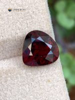 3.90 Carat Natural Rhodolite Garnet Heart Shape VS1 Tanzania - Main View 1