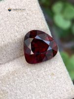 3.90 Carat Natural Rhodolite Garnet Heart Shape VS1 Tanzania - Front View 3