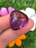 33.70 Carat Natural Amethyst Trillion Cut VVS1 from Brazil