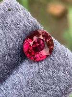 4.10 Carat Natural Rhodolite Garnet Oval Cut VS1 Tanzania - Front View 1