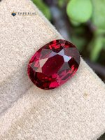 4.36 Carats Certified Natural Rhodolite Garnet Tanzania - Front View 2