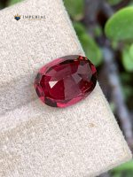 4.36 Carats Certified Natural Rhodolite Garnet Tanzania - Back View 1