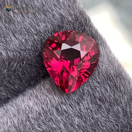 4.60 Carat Natural Rhodolite Garnet Heart Shape VS1 Tanzania - Front View 1