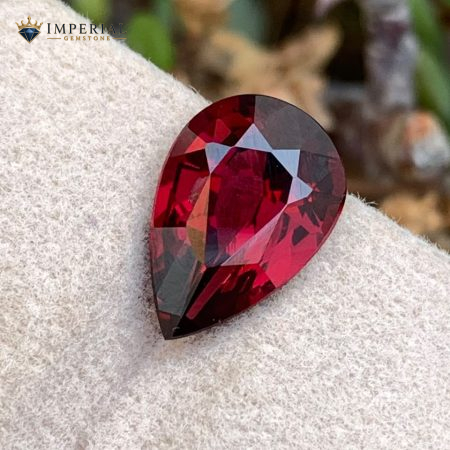 4.62 Carats Certified Natural Rhodolite Garnet Pear Tanzania - Main View