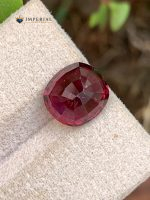 4.70 Carat Natural Rhodolite Garnet Oval Cut VS1 Tanzania - Back View 1