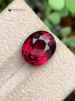 4.88 Carat Certified Natural Rhodolite Garnet Oval Tanzania - Front View 1