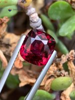 5.07 ct Certified Natural Rhodolite Garnet Cushion Tanzania - Video