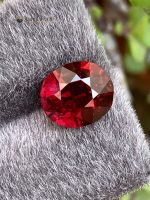 6.47 Carats Certified Natural Rhodolite Garnet Oval Tanzania - Front View 2